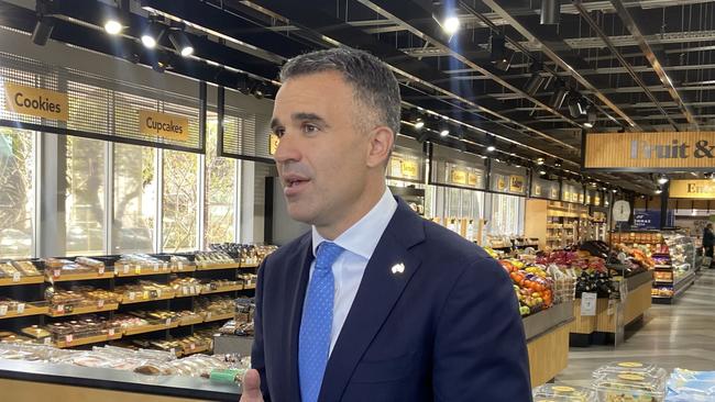 South Australian Premier Peter Malinauskas at Drakes Supermarket in Wayville. Picture: Riley Walter