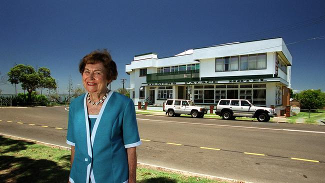 Mavis Filmer outside the hotel at Woody Point in December 2001.