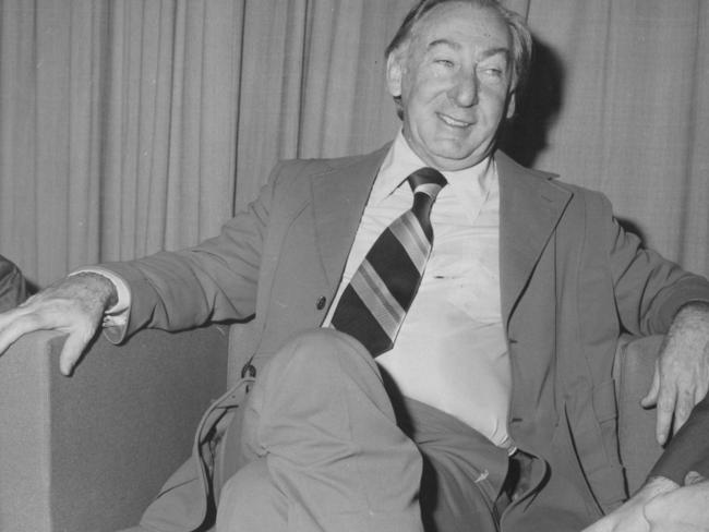 Lionel Murphy accused of bribery and perjury.