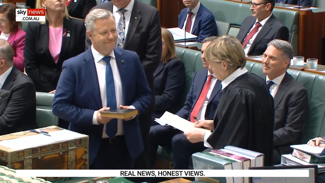 Cameron Caldwell sworn in as new Liberal MP for Fadden