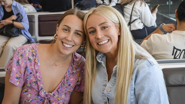 Lydia Carter, 24, and Holly Carter, 27, are pumped to see Swift. Picture: Roy VanDerVegt