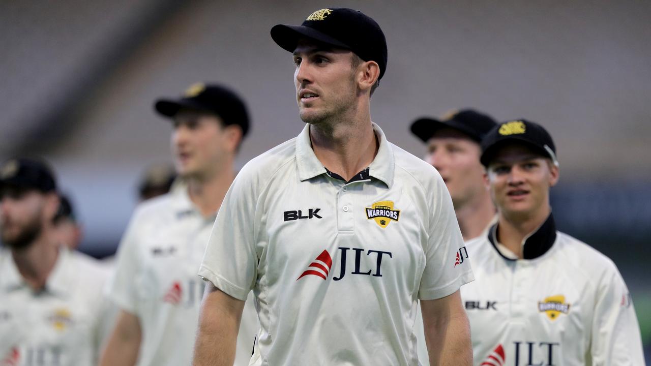 Western Australia has dominated the second innings to beat Queensland by 136 runs at the WACA Ground to stay in the hunt for a place in the Sheffield Shield final. 