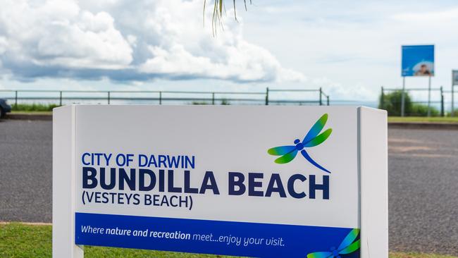 Police swarmed Bundilla Beach north of Darwin’s CBD on Wednesday morning. Picture: Che Chorley