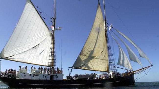 The Falie under sail near Ceduna in 2002.