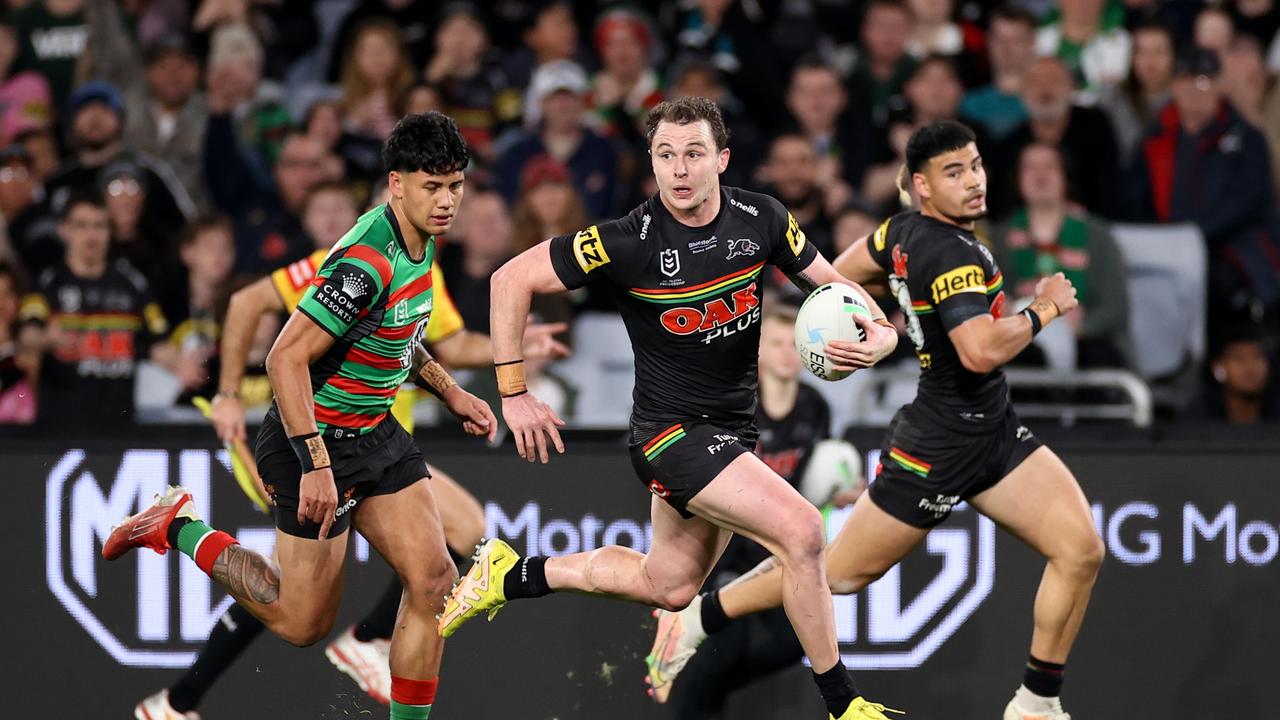 Penrith Panthers teammates accused of ignoring Dylan Edwards during Clive  Churchill award