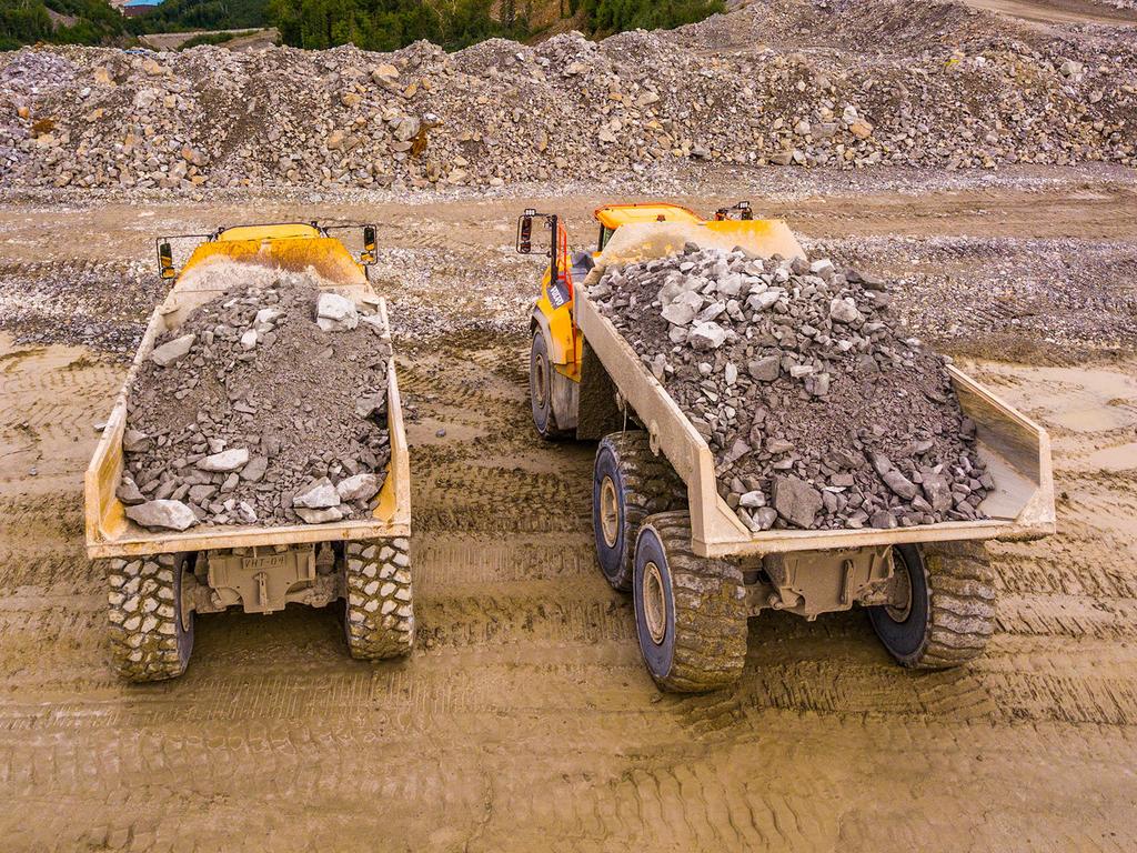 The Pogo Operation is located 145 kilometres (220 kilometres by road) southeast of Fairbanks, Alaska and is situated in the Tintina Gold Province. The operation, which commenced production in 2006, controls some 17,080ha of mining and exploration leases.