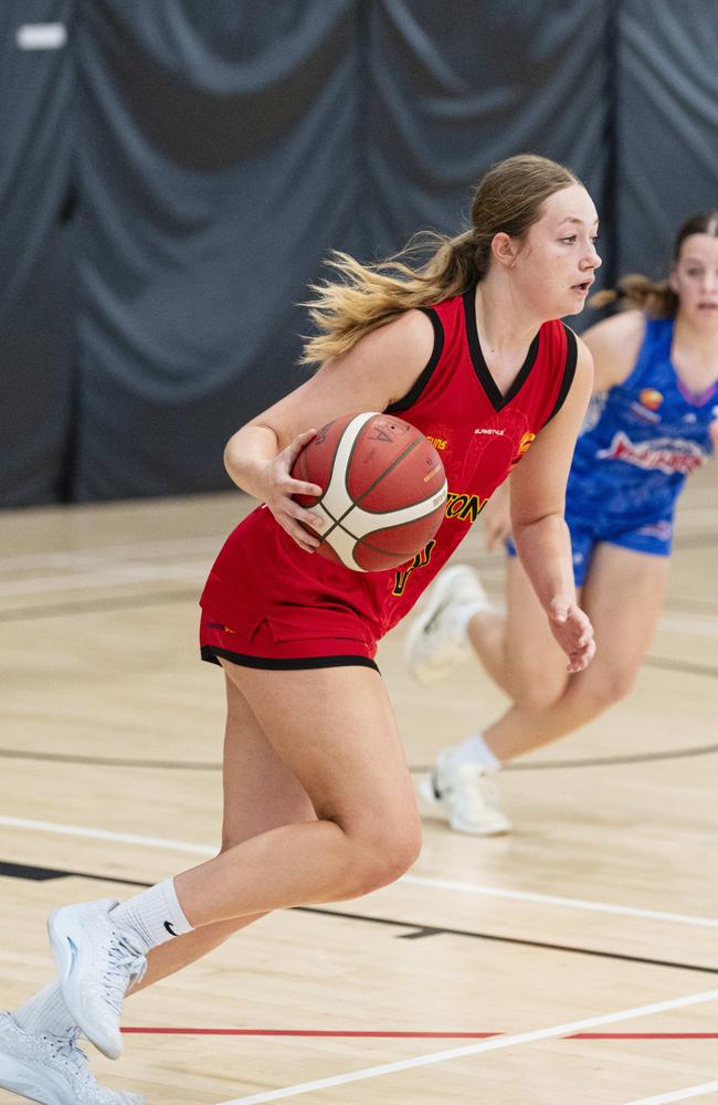 Aaleigha Leonard of Moreton Bay Suns against Toowoomba Mountaineers in SQJBC U18 Women round 3 basketball at Toowoomba Grammar School, Sunday, October 20, 2024. Picture: Kevin Farmer