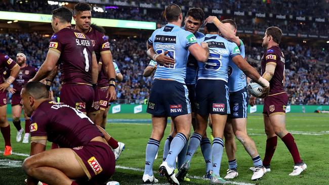 Blues rejoice as the Fox puts NSW back in the game. (Mark Kolbe/Getty Images)