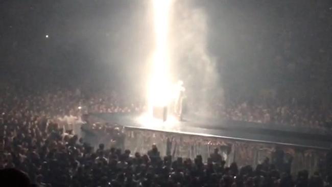 Kanye West rants at Melbourne Yeezus concert