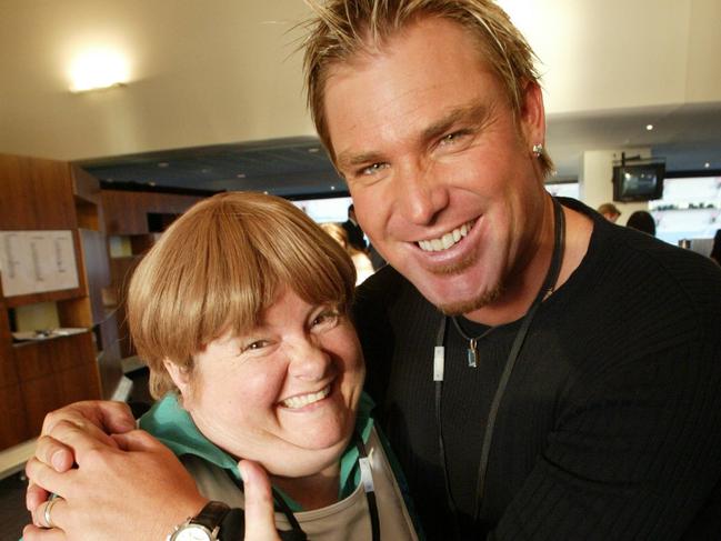 Magda Szubanski, in character as cricket mad Sharon Strezlecki from the hit series Kath and Kim, with champion cricketer (and Sharon's idol) Shane Warne.