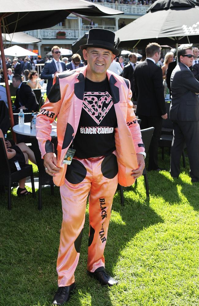 Avoid a racing day blunder and get a good suit!