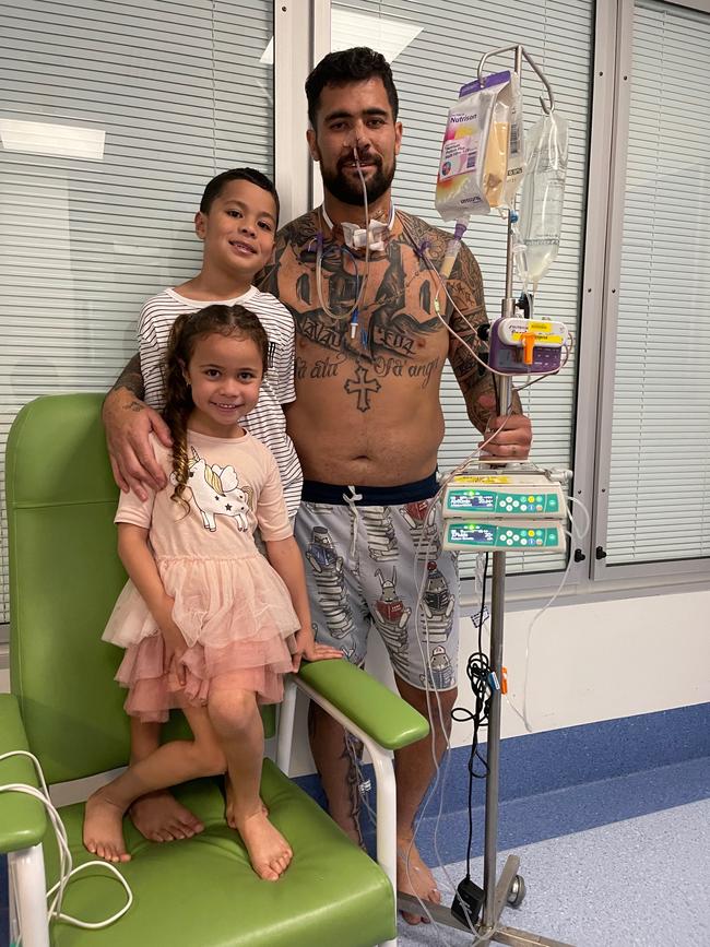 Andrew Fifita with his children from left Lyla and Ljay ready to leave Royal Brisbane Hospital.