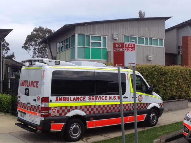 Lightning Strike. Ambulances at a school in Carmichael Drive at West Hoxton where several teenage girls were reportedly struck by lightning whilst on an oval. Ambos report several patients requiring treatment, but nobody seriously injured