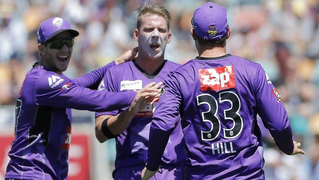 Geelong paceman Jake Reed on verge of making BBL return Geelong