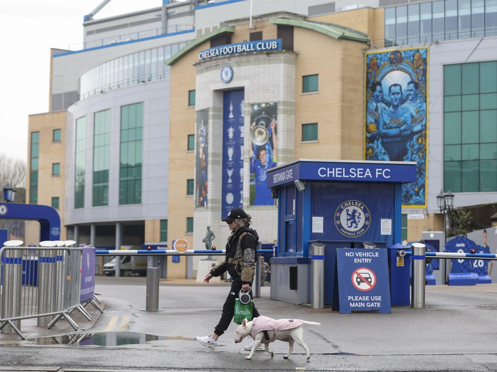 Chelsea FC Faces Life After Roman Abramovich Sanctions With No Money -  Bloomberg