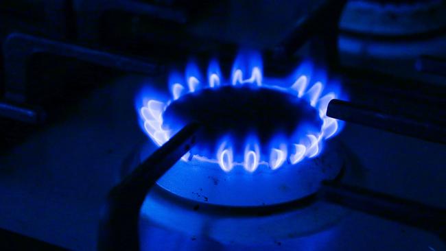 SYDNEY, AUSTRALIA - Newswire Photos August 01, 2022: A general view of a gas stove hot plate, asAustralia faces a gas crisis, the ACCC are placing pressure on the federal government and exporters to take action. Picture: NCA Newswire /Gaye Gerard