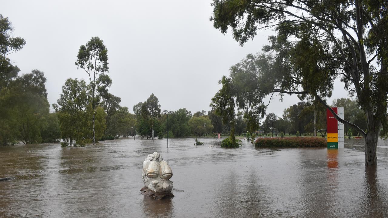 Flooding at Federation Park in Warwick on December 1, 2021 after huge rainfall in past 24 hours. Picture Jessica Paul / Warwick Daily News