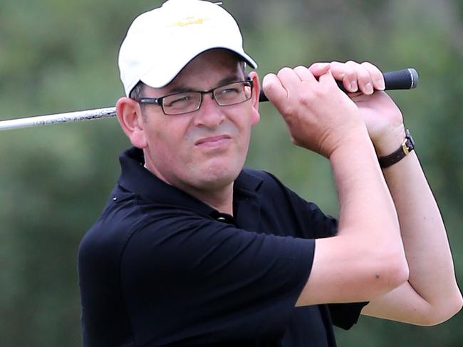 Andrews’ own golf club takes swing at transport plan