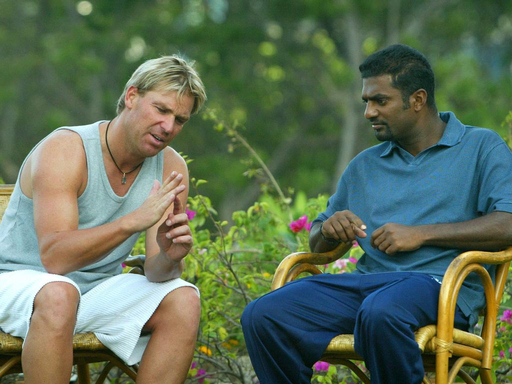 History’s greatest bowlers, Shane Warne (l) and Muttiah Muralitharan chat on the eve of Australia’s Test series with Sri Lanka Test in 2004.