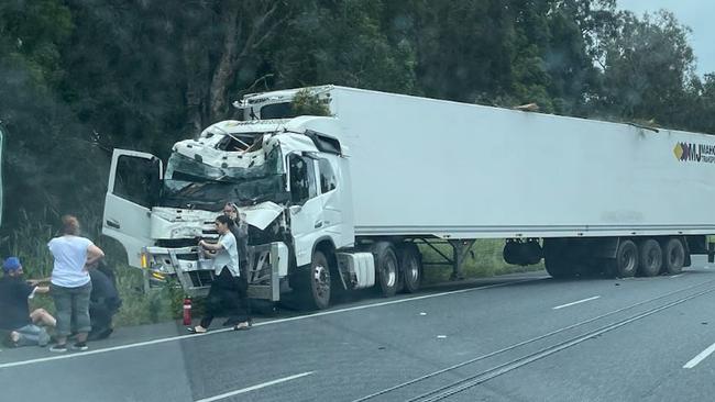 Banora truck crash on M1 truck crash 1km south of Banora exit northbound on January 29, 2024