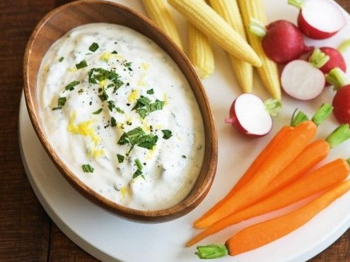 Herbed yoghurt dip.