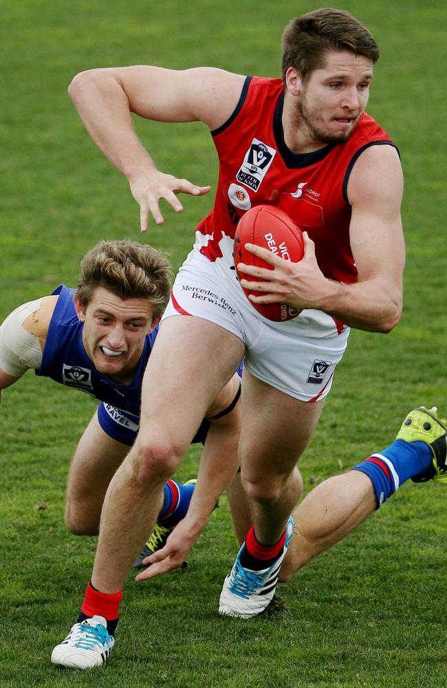 Jesse Hogan gives his defender the slip for Casey. Picture: Colleen Petch