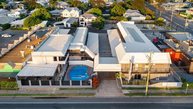 Metro Motel on George Street in Rockhampton sold in December 2023 for $2.7 million. Photos: Real Property Photography.