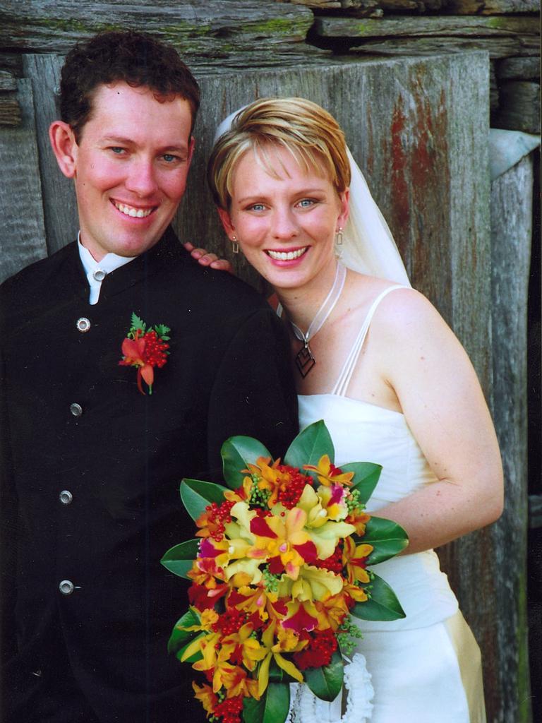 Robert and Janet/Olds were married on June 12, 2005.