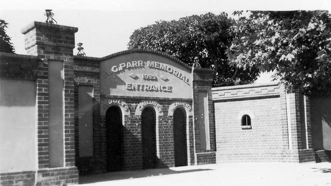 The A.G. Parr Memorial Entrance to Brookvale Park. Picture Northern Beaches Library