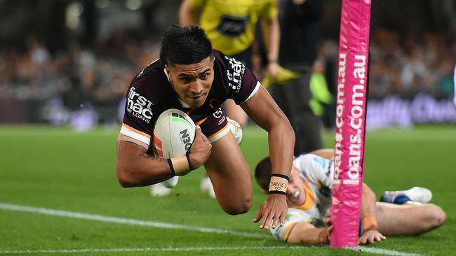 Deine Mariner crosses for the Broncos. Picture: Albert Perez/Getty Images.