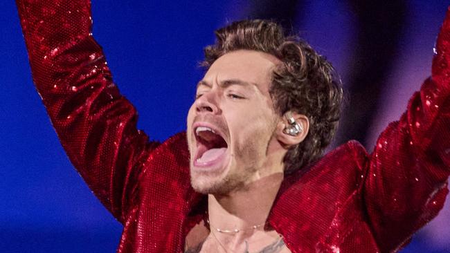 LONDON, ENGLAND - FEBRUARY 11: EDITORIAL USE ONLY: Harry Styles performs on stage during The BRIT Awards 2023 at The O2 Arena on February 11, 2023 in London, England. (Photo by Gareth Cattermole/Gareth Cattermole/Getty Images)