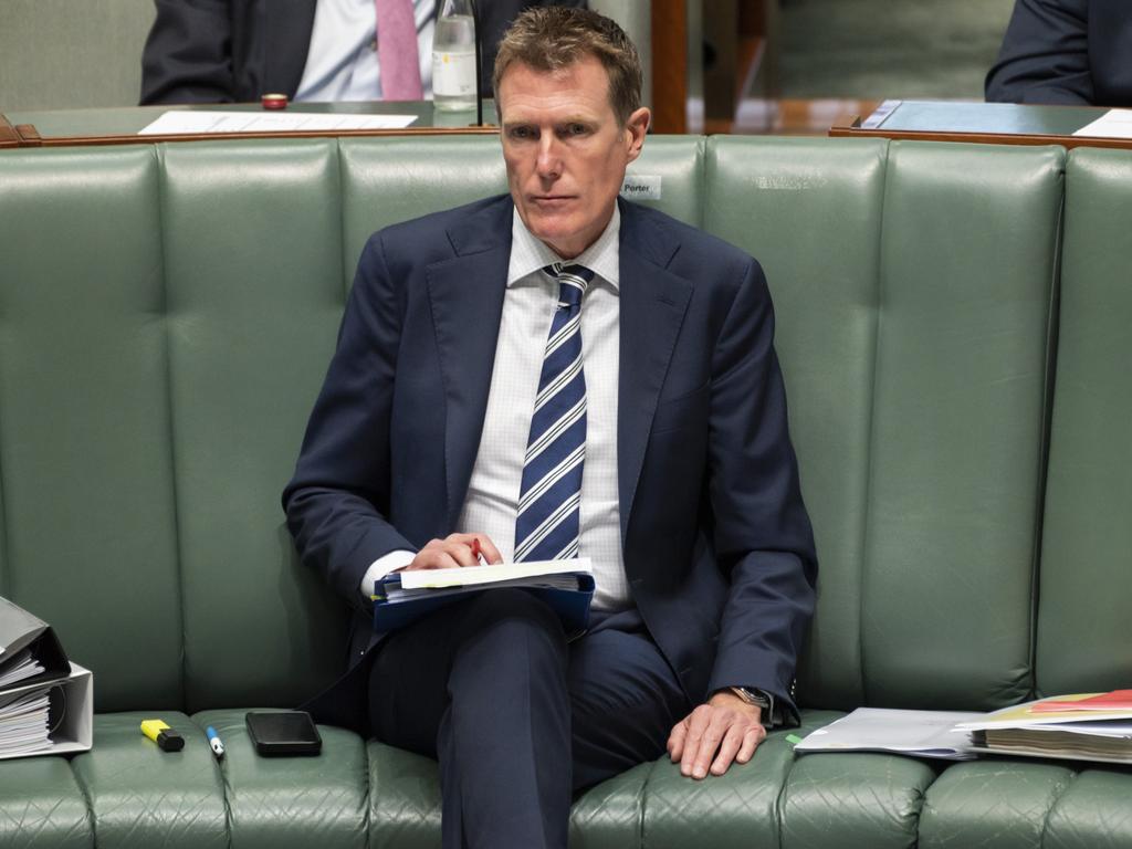 No winners in end to Porter defamation case