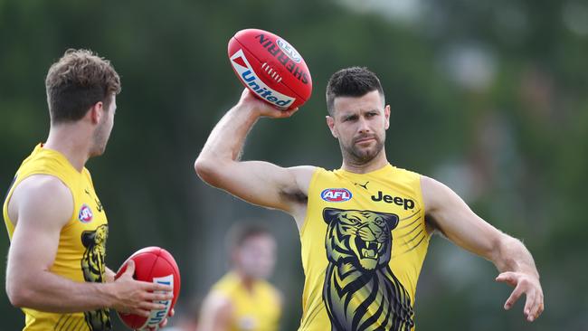 GOLD COAST, AUSTRALIA - JANUARY 30: Trent Cotchin during a Richmond Tigers AFL training session at Southport Sharks on January 30, 2020 in Gold Coast, Australia. (Photo by Chris Hyde/Getty Images)