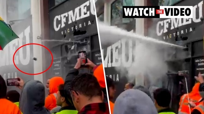 Protesters damage CFMEU's Melbourne HQ