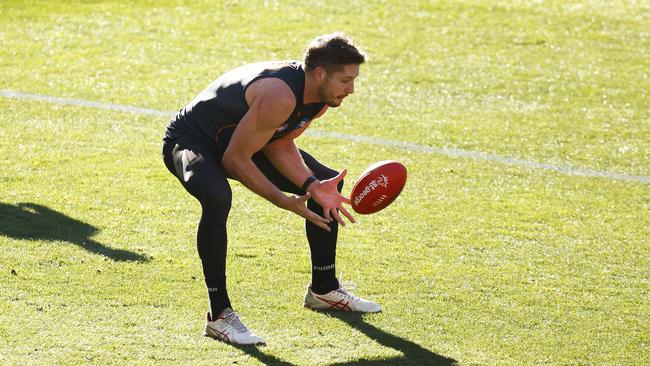 Jesse Hogan trains with the Giants at the MCG.