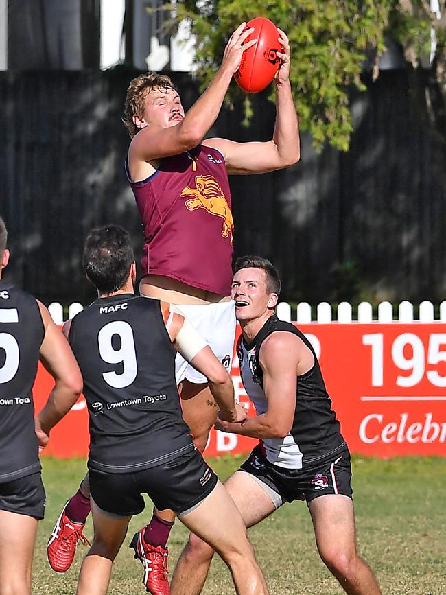 A big man’s mark for Palm Beach Currumbin Picture, John Gass