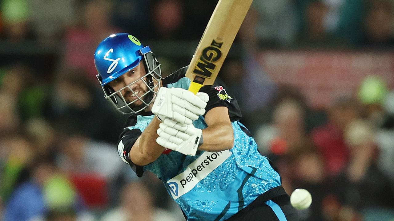 ‘Unbelievable’ Matt Short makes BBL run scoring history in utter