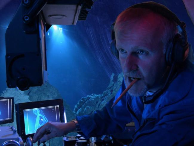 How director James Cameron built the Deepsea Challenger submersible in ...