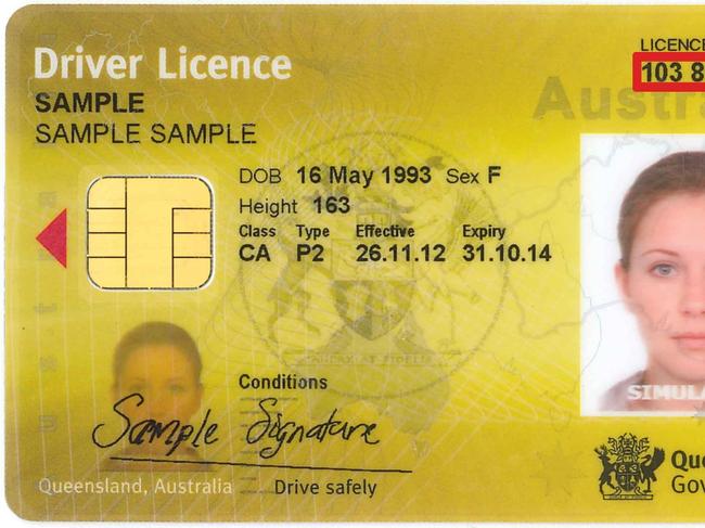 Old Queensland Drivers licence showing Height and sex of person