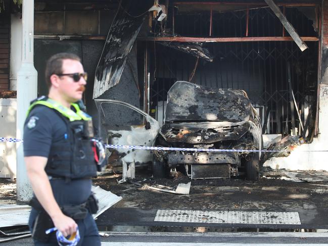 MELBOURNE, AUSTRALIA. NewsWire Photos. JANUARY 12, 2024. For the second time in two days a tobacco shop in Altona has been fire bombed. This time using a car to ram the front door.  Picture: NCA NewsWire/ David Crosling