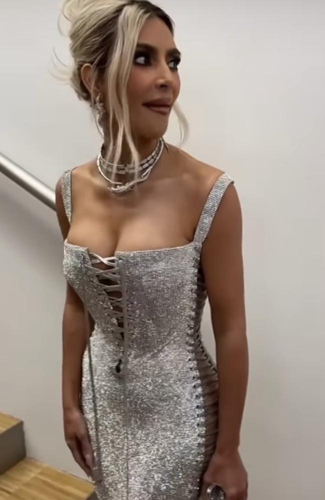 Kim Kardashian Struggles To Walk In Dolce Gabbana Dress Video News Com Au Australias