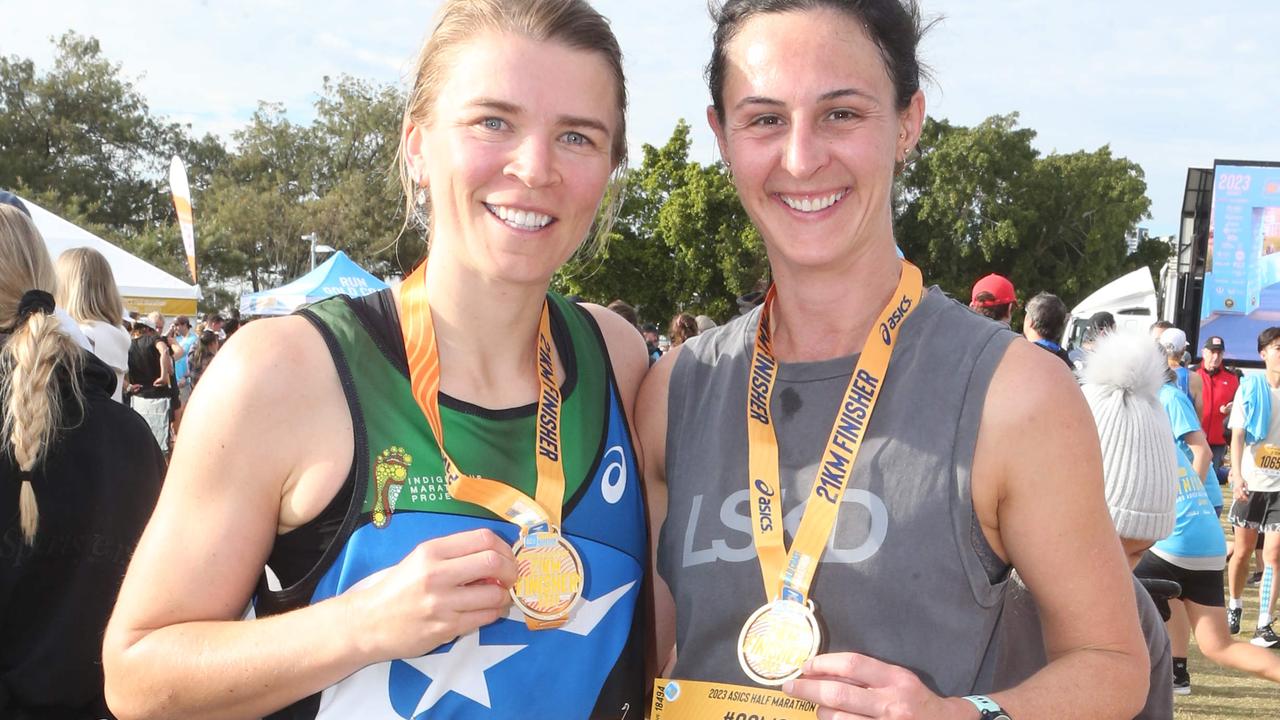 Gold Coast Marathon 2023Lauren Theodore & Hannah Knagge.1 July 2023 Southport Picture by Richard Gosling