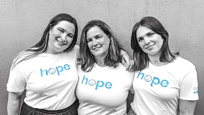 Chelsea, Anita and Danielle Frawley for One In Five's major fundraising drive HOPE. Pic: Lauren Schulz @laurenschulzvisuals