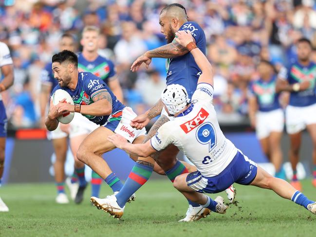 AUCKLAND, NEW ZEALAND - MARCH 26: Shaun Johnson of the Warriors scores a try during the round four NRL match between New Zealand Warriors and Canterbury Bulldogs at Mt Smart Stadium on March 26, 2023 in Auckland, New Zealand. (Photo by Phil Walter/Getty Images)