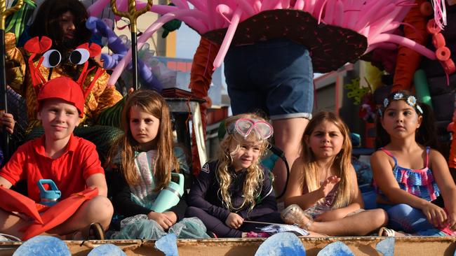 Ingham State Primary School. Photographs from the Maraka Festival Street Parade around the Ingham central business district on Saturday. In an ‘Under the Sea’-themed celebration of all things Hinchinbrook, school students, community organisations, emergency responders and contestants vying for the prized Queen and Princess titles paraded around Rotary Park in the centre of the town. Picture: Cameron Bates