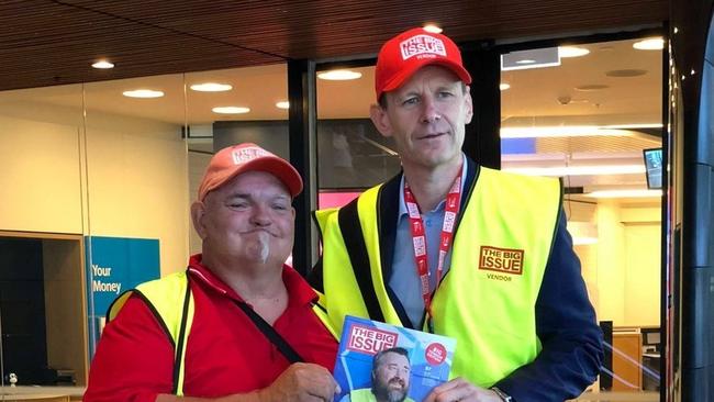 Shayne Elliott selling The Big Issue with Darryl outside ANZ’s Melbourne HQ