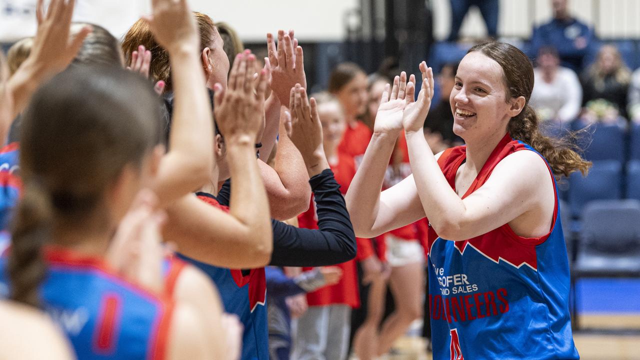 Halle Shipton takes to the court for the Toowoomba Mountaineers. Picture: Kevin Farmer