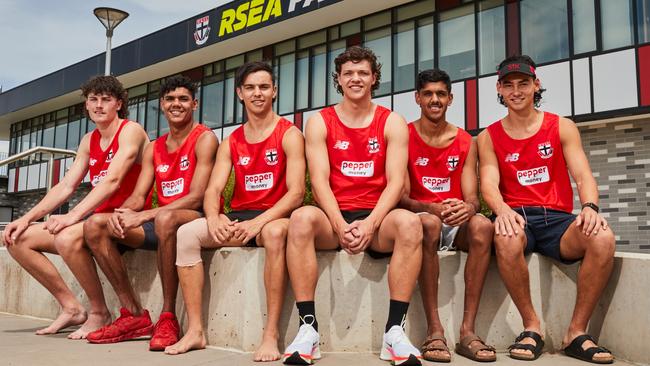 New St Kilda players Oscar Adams, Josiah Kyle, Jack Peris, Marcus Windhager, Nasiah Wanganeen-Milera and Mitch Owens. Picture: Graham Denholm/AFL Photos/Getty Images