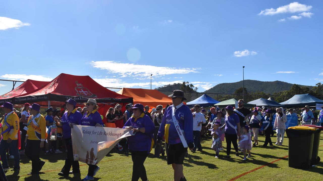 The survivor and carers lap kicking off the 2024 Rockhampton Relay for Life.