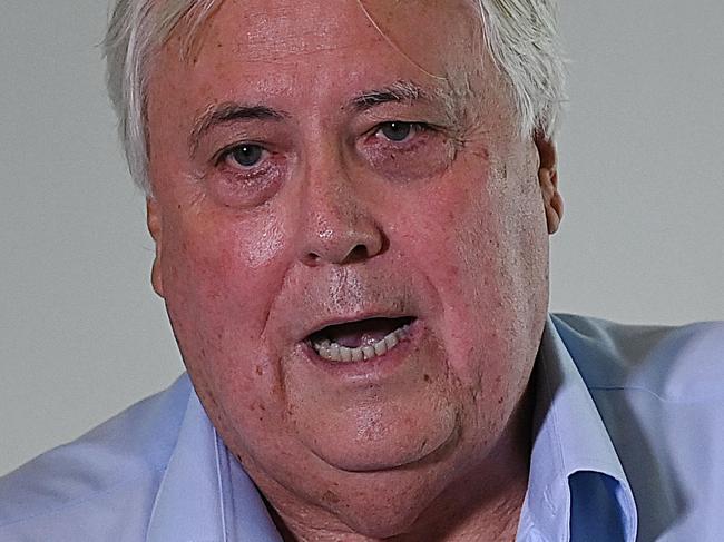 27/10/2020 : Clive Palmer during a press conference  with his candidate Steven Newbery , then handing out how to vote cards at a pre poll while on the hustings in the marginal electorate of Pumicestone,  north of Brisbane at Bribie Island for the upcoming QLD state election. Pic Lyndon Mechielsen